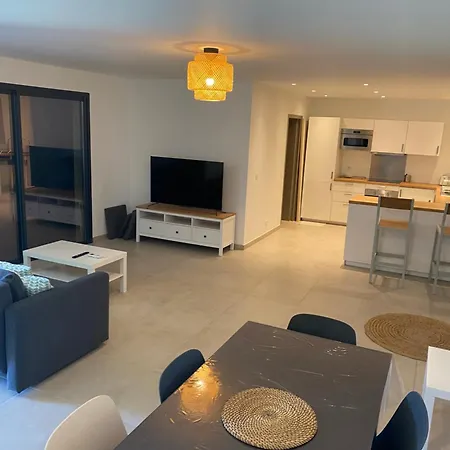 Callinajo , A 1 Min De La Lozari