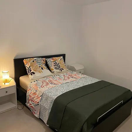 Callinajo , A 1 Min De La Lozari